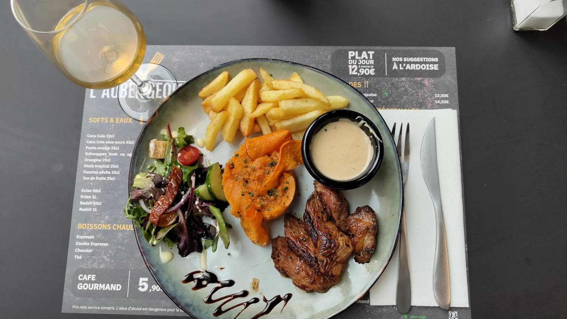 Auberge De Jeunesse Hi Lille 0*,