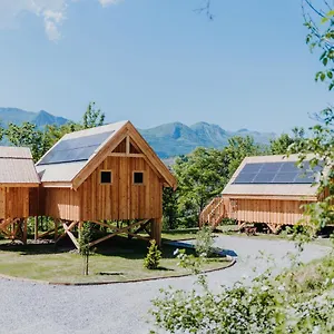 les-cabanes-du-dauphine.fr-provencehotel.com/